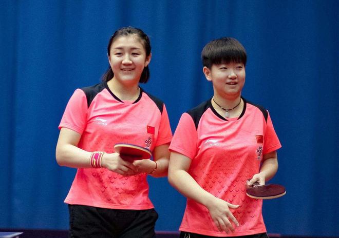 郑钦文加油 郑钦文加油