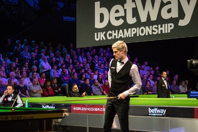 她在训练中 她在训练中